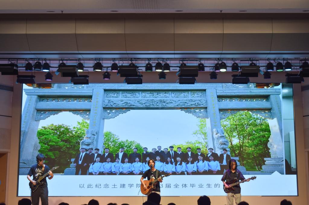 437ccm·必赢国际