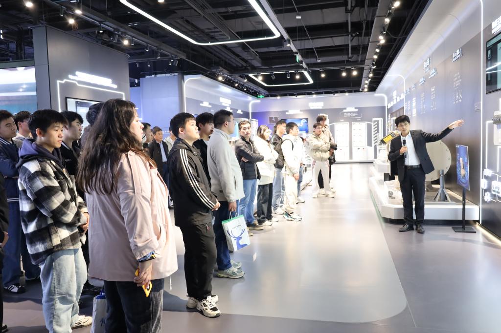 437ccm·必赢国际