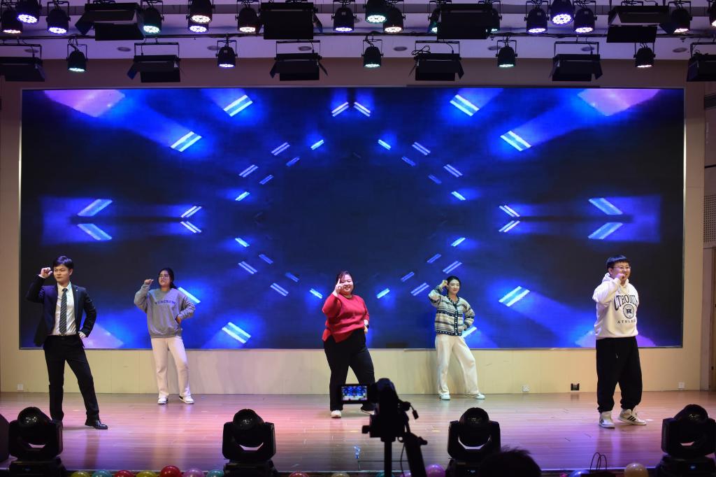 437ccm·必赢国际