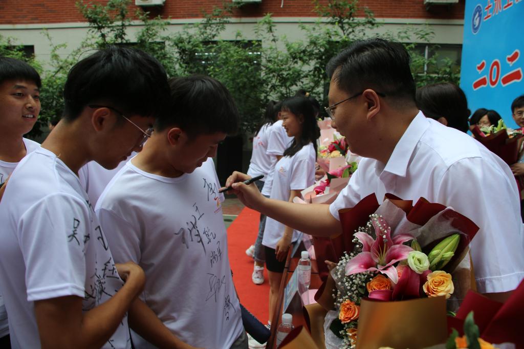 437ccm·必赢国际