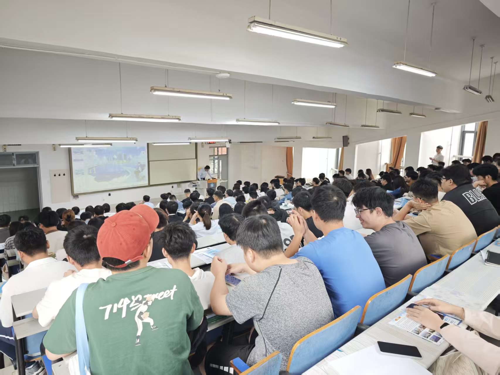 437ccm·必赢国际